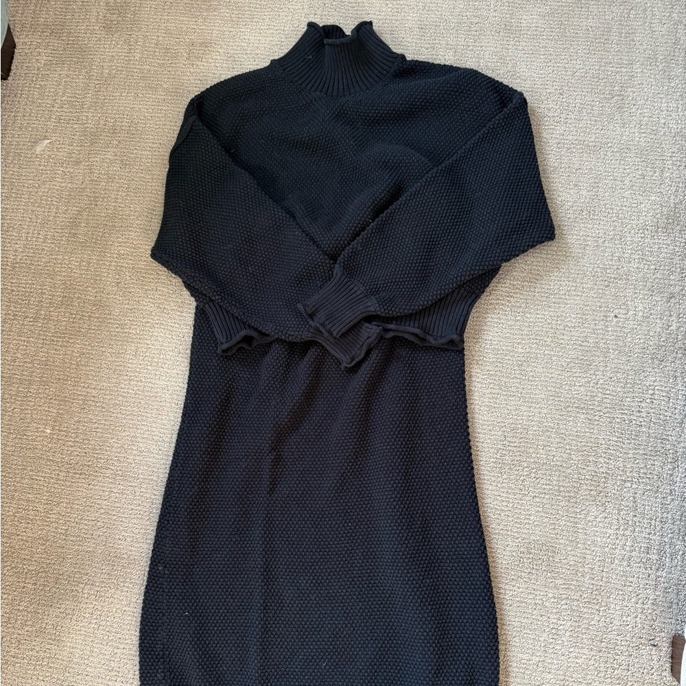 Hailee Sweater Skirt Set. Black size small.